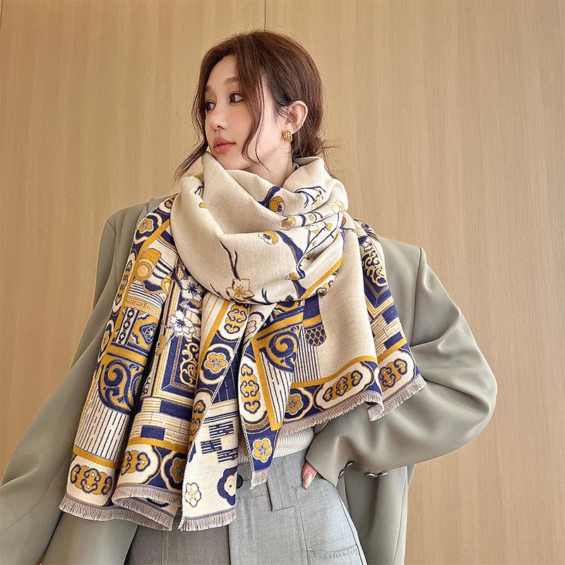 Light Luxury Imitation Cashmere Scarf for Women Elegant Palace Peach Blossom Plus Velvet Scarf Warm and Fashionable Double Sided Shawl