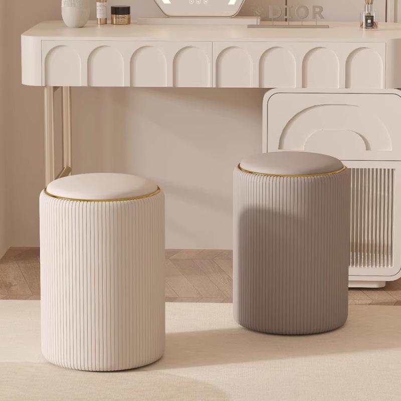 Wysyłka tego samego dnia Solidny drewniany stołek pod umywalkę, Kompaktowe siedzisko do makijażu i manicure, Oszczędzające miejsce krzesło do makijażu