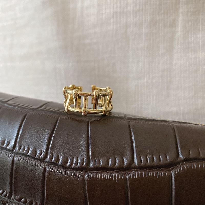 Korean Retro Pleated Women s Fashion Ring: Trendy, High-End Niche Design Accessory. Adjustable Open