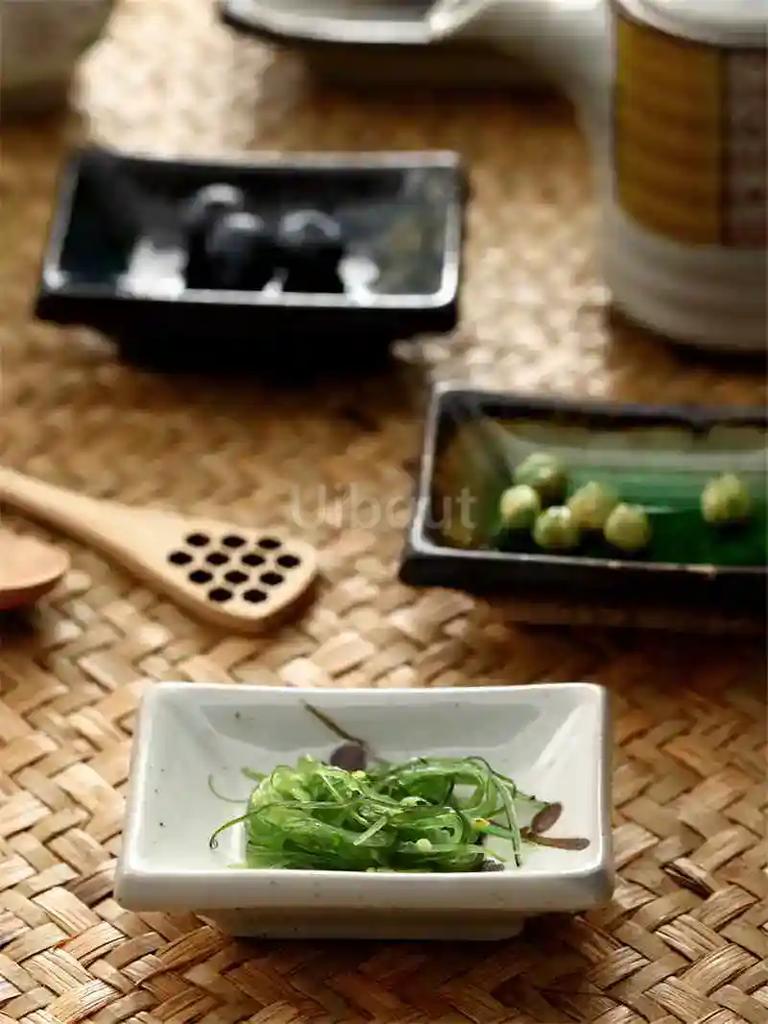 ceramic small square sauce dish Japanese style sushi dish flavoring sushi mustard plate soy sauce cherry blossom Pepper tray