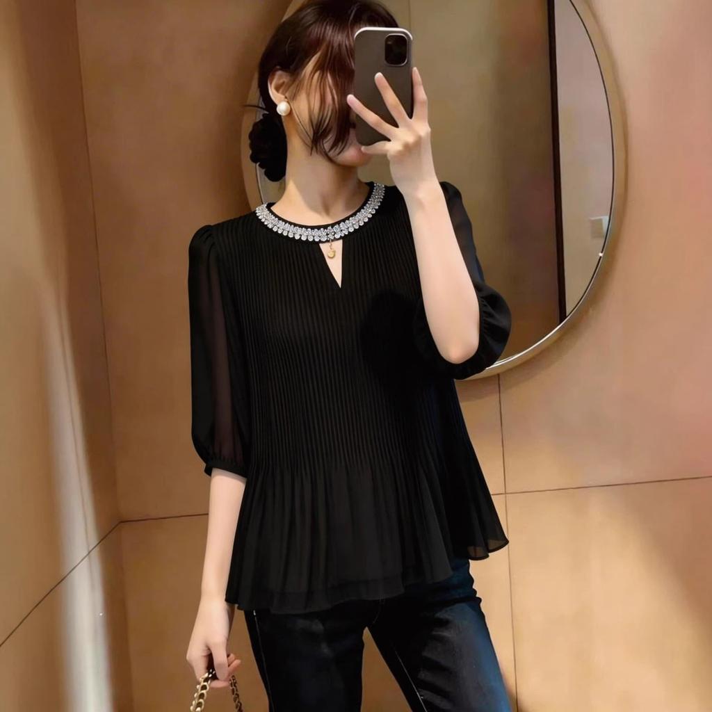Summer new Korean version of foreign temperament age-reducing short-sleeved chiffon shirt women's loose large-size short-sleeved shirt women A