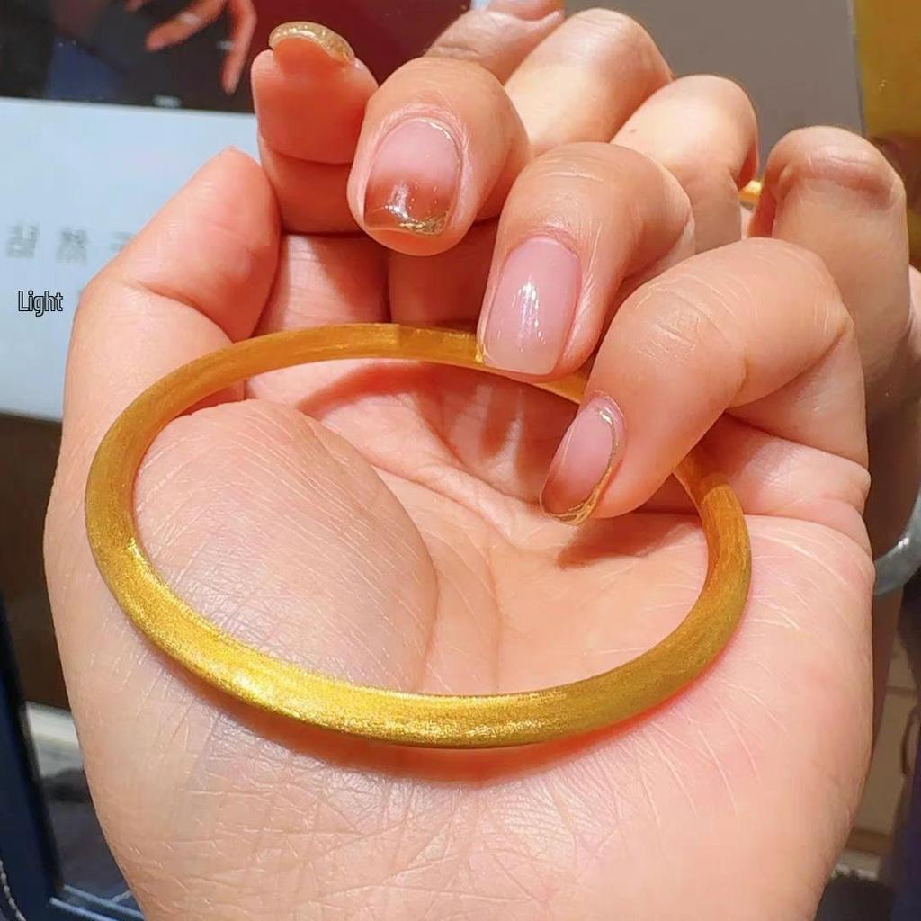 New Heritage Silk Brushed Light Circle Solid Bangle