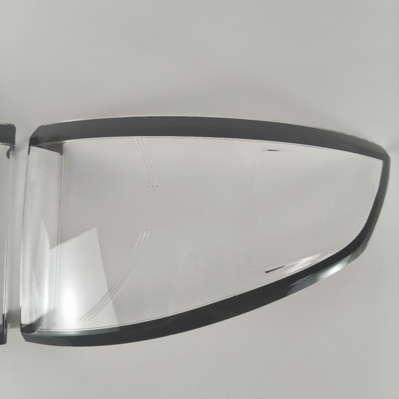 Land Rover Discovery Sport Taillight Covers (2015-2018)