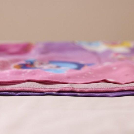 Catch Tiniping Punggi Dog Summer Blanket, a popular character in Korea