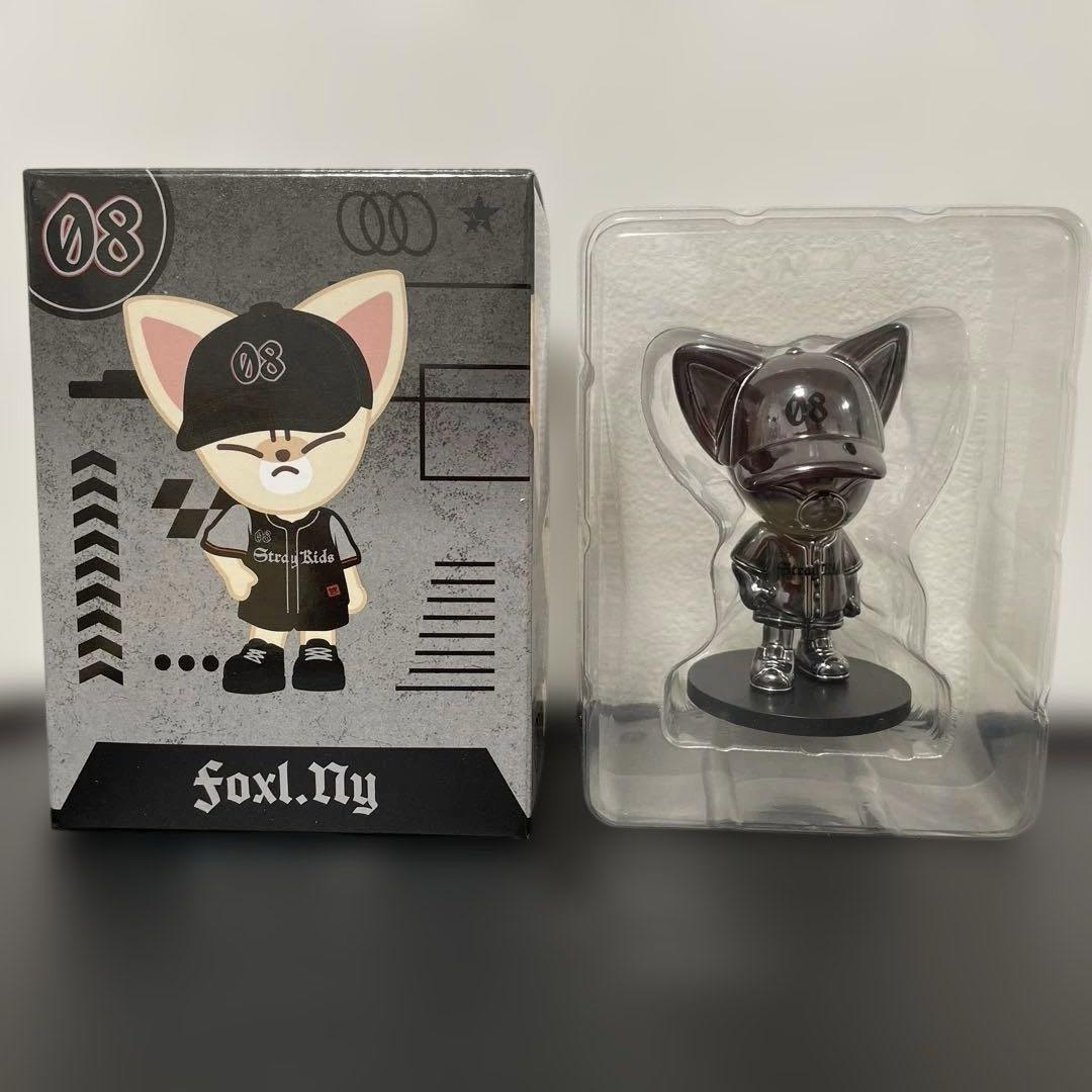 

[Б/У] Stray Kids dominATE Фигурка Foxxy Secret