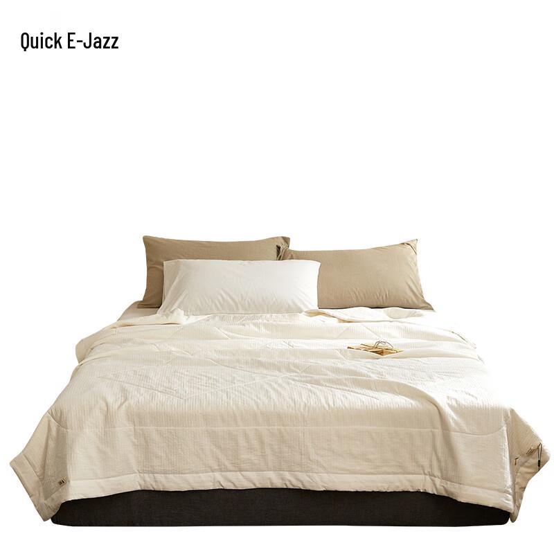 

Jacquard 100% Cotton Summer Quilt