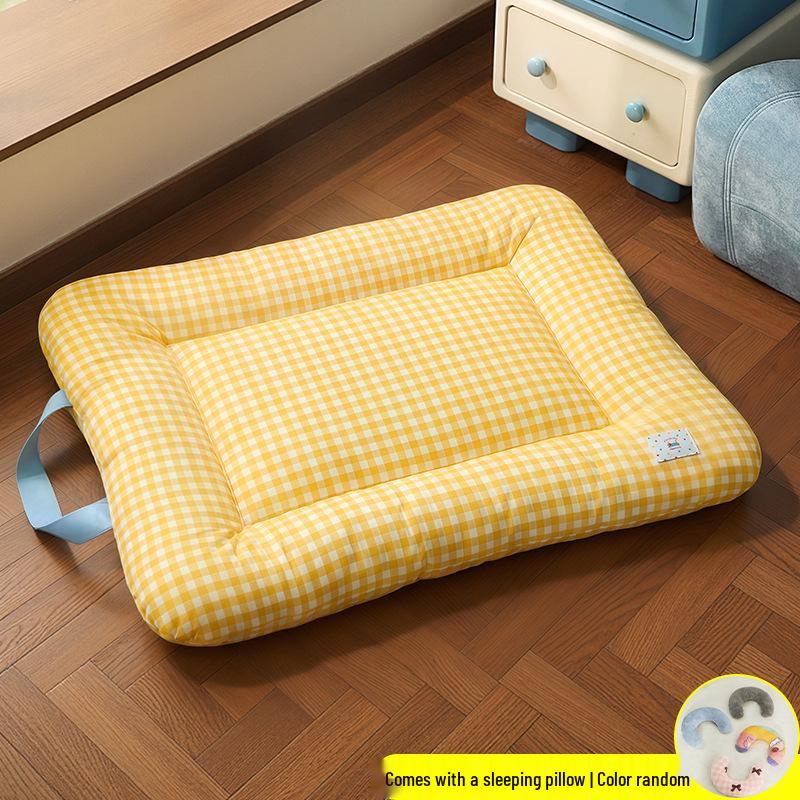 All-Season Pet Mat: Dog Bed, Cat Sofa, & Car Seat for Small/Medium Pets