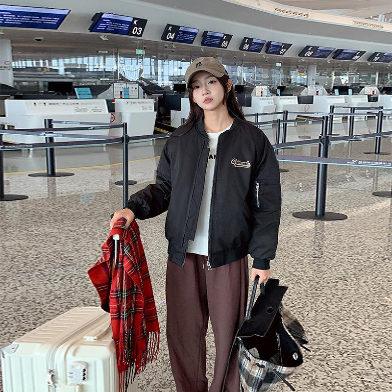 

2025 plus-size women s thickened short down cotton jacket women s winter baseball uniform jacket fat slimming jacket M чёрный