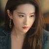 High-End Elegant Circle Hoop Earrings for Women, European and American Style, Exaggerated Minimalist Cool Style, Niche 2025 New Model