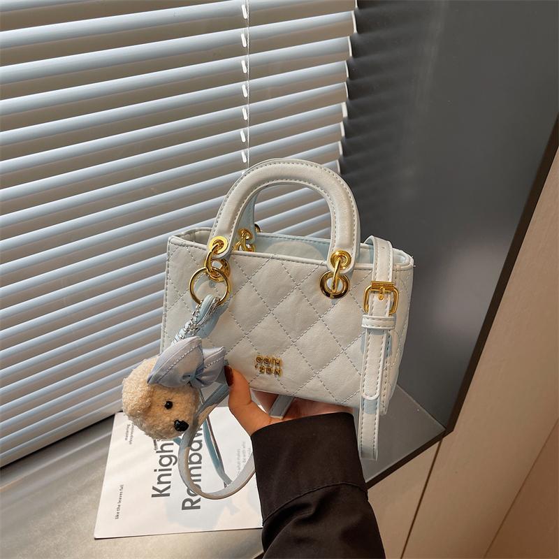 2026 New Ladies Handbag Embroidered Diamond Pattern Small Square Single Shoulder Bag Candy Color Crossbody Women's Bag