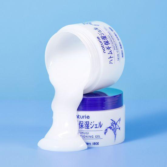 Hattomugi Moisturizing Gel Type Essence 180g