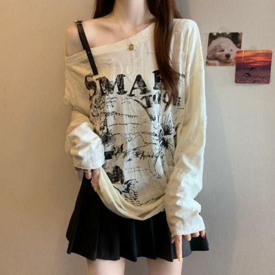 Plus Size Retro Off-the-Shoulder Long-Sleeve T-shirt for Women - Autumn Style, Loose Fit, Slimming, Versatile.
