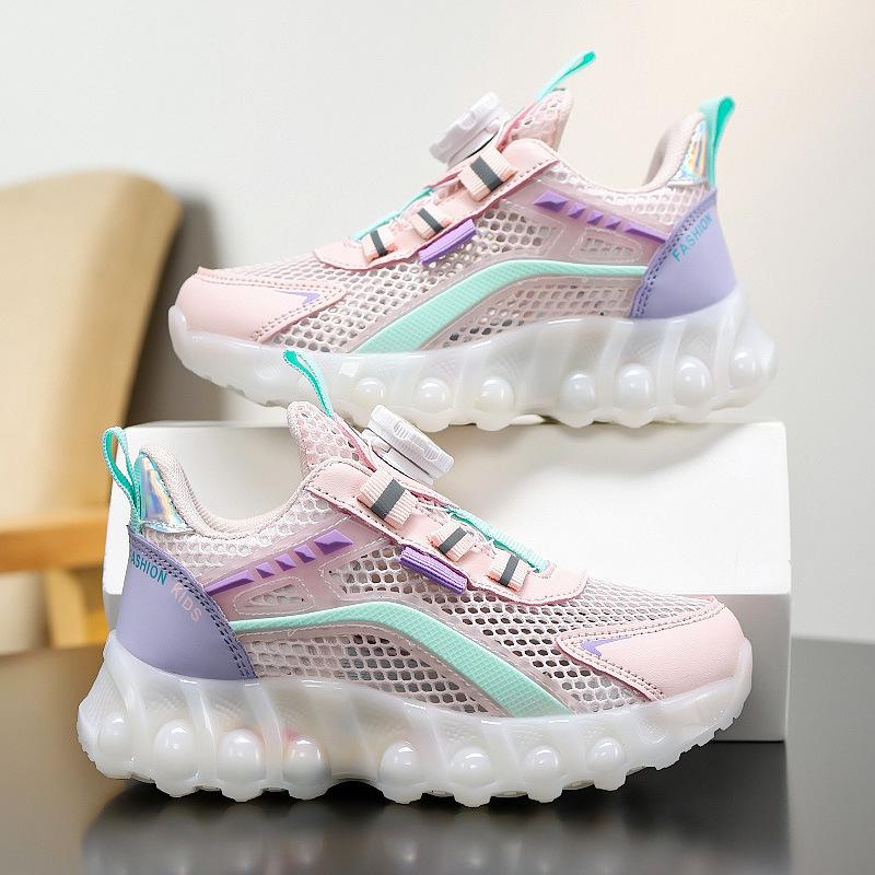 Boys' breathable mesh shoes2026New summer children's athletic shoes, featuring a hollow mesh design, for boys, suitable for running