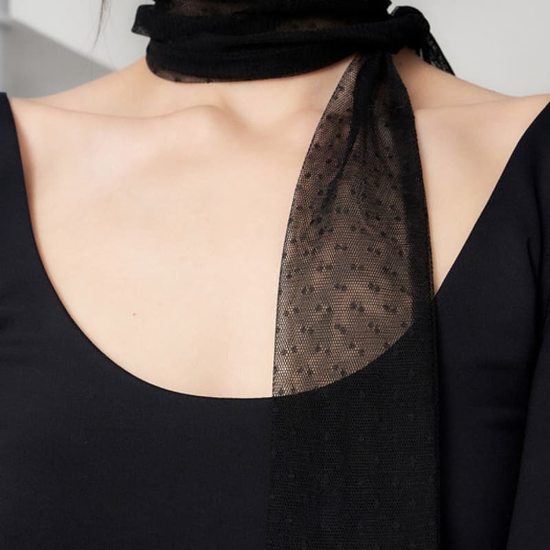 Geegee Dot Mesh Long Scarf - Black