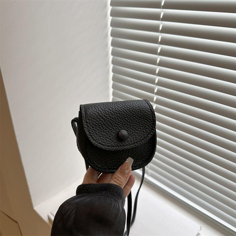 New Aesthetic Personality Trend Bag Women's Bag Simple Retro Women's Crossbody Shoulder Bag Casual Saddle Bag