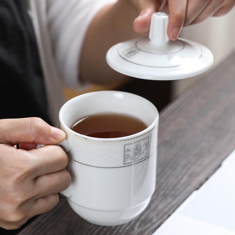 MULTIPOTENT Ceramic Tea Cup with Lid