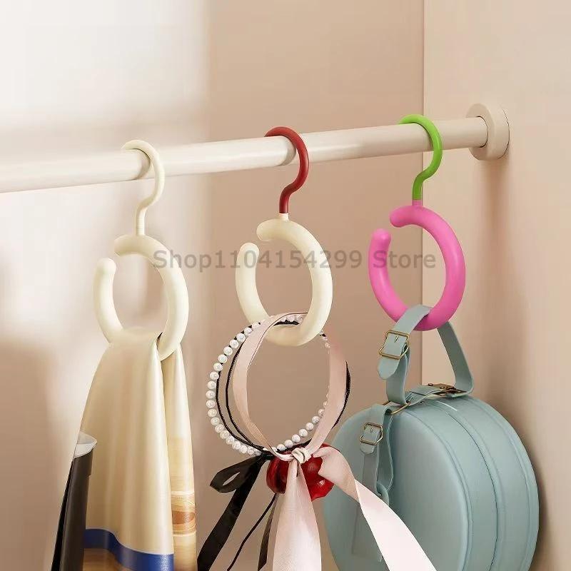 Hat Storage Clothes Hanger Invisible Luxury Multi-Function Hook Home Use New 2025 Plastic Coat Hanger Nordic Sle Adult Closet