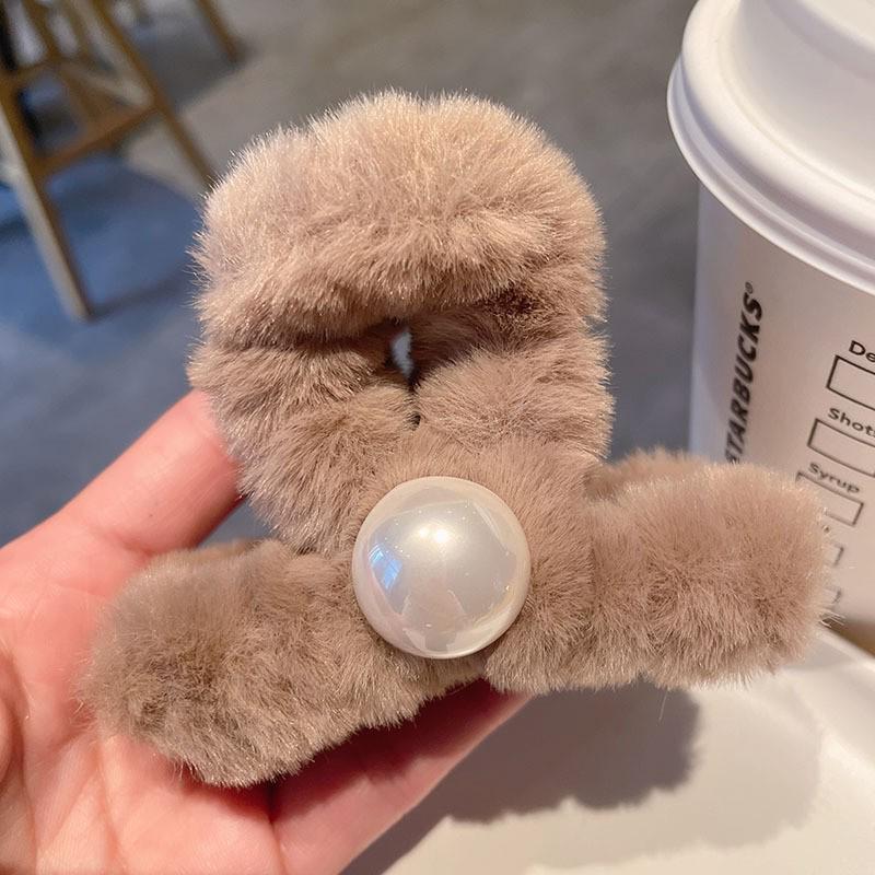 Large Plush Hair Clip: Autumn/Winter Volumizing Shark Clip for Women