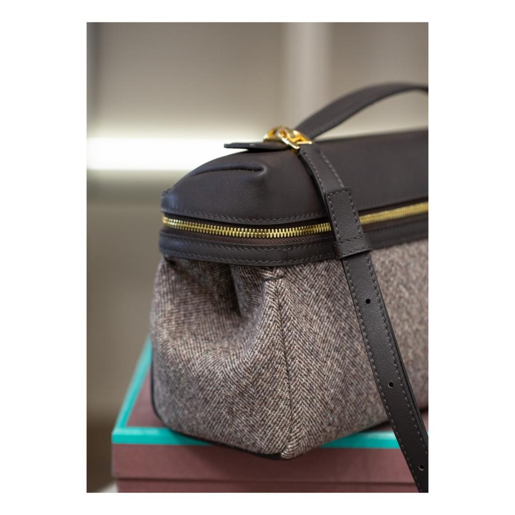 2026 Neue Oberleder Rindsleder Brotdosen Tasche Lao Qianfeng Damen Handtasche Abendtasche Lässige Große Kapazität Umhängetasche