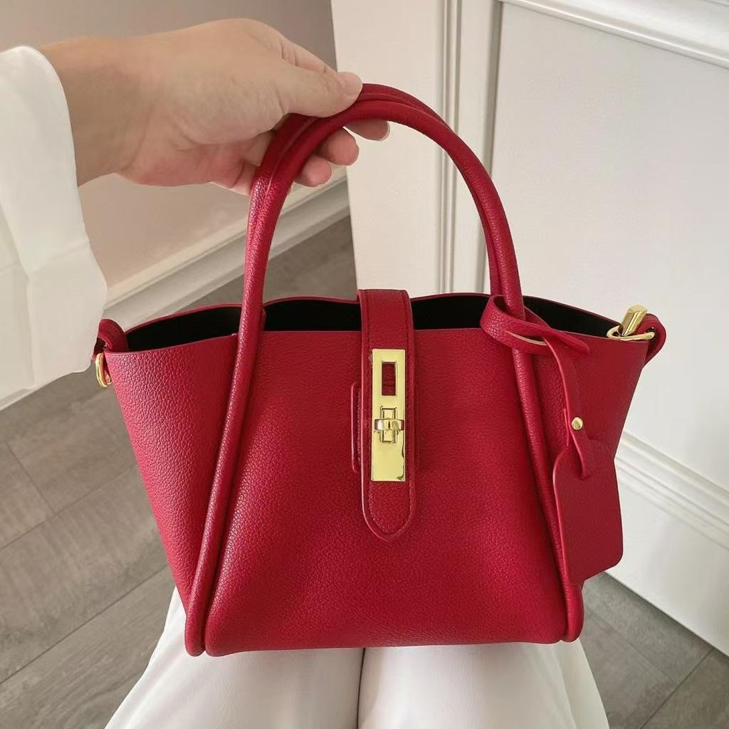 Fashion vegetable basket, mother, small bag, women's 2024 new high-end shoulder messenger bag, versatile and simple bucket bag