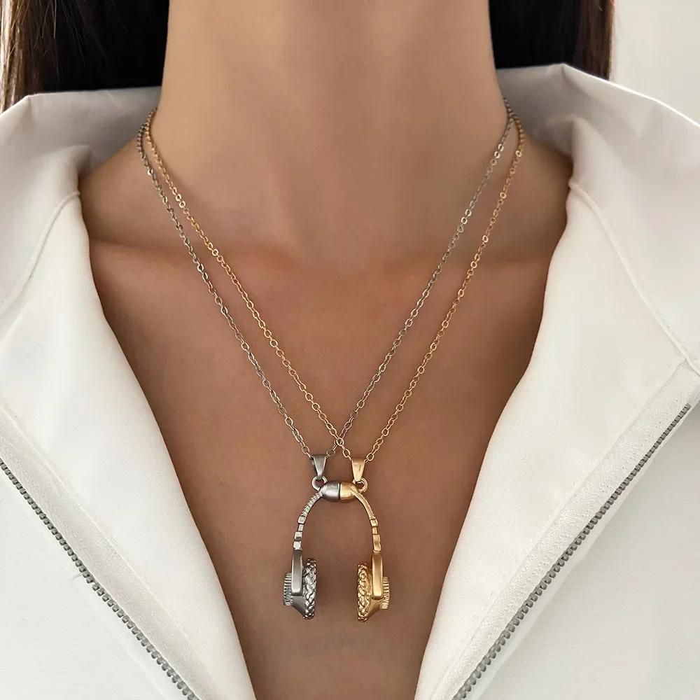 New Fashion Sparkly Cute Bear Pendant Necklaces for Women Trendy Exquisite Clavicle Chain Jewerly Girls Birthday Gift