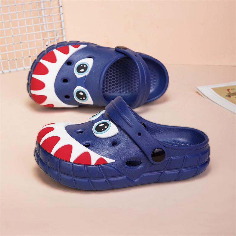 

Kids Closed-Toe Dinosaur Sandals: Summer Beach Shoes for Boys and Girls Size 27