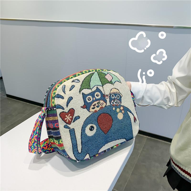 This Crossbody Bag Is A Single-shoulder Dual-purpose Small Bag with Embroidered Gold Thread Patterns and Ethnic Style