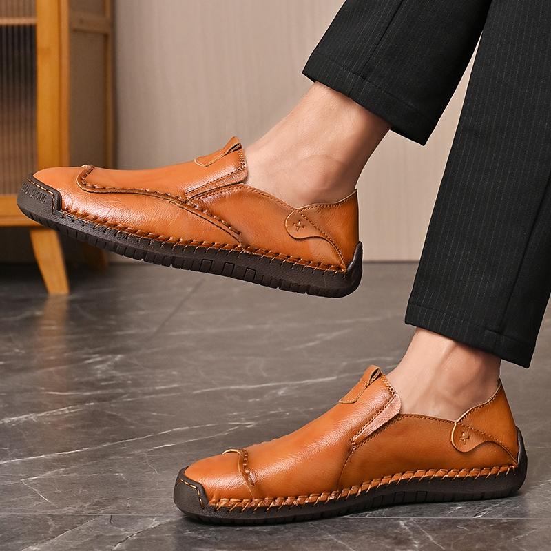 Leisure Flat Shoes Men Ultra-light Classic Driving Shoes Comfortable Soft Leather Shoes Men's Casual Shoes