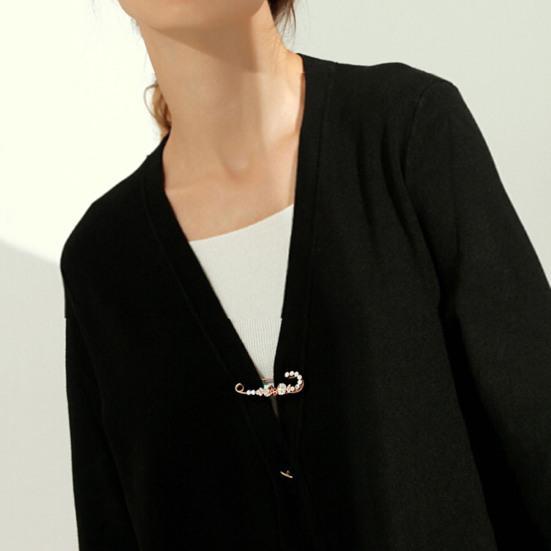 Brooch Pin 3D Flower Decor Scarf Pin with Rhinestone Inlay Thick Stable Lock Anti-exposure Suits Coats Sweaters Pin