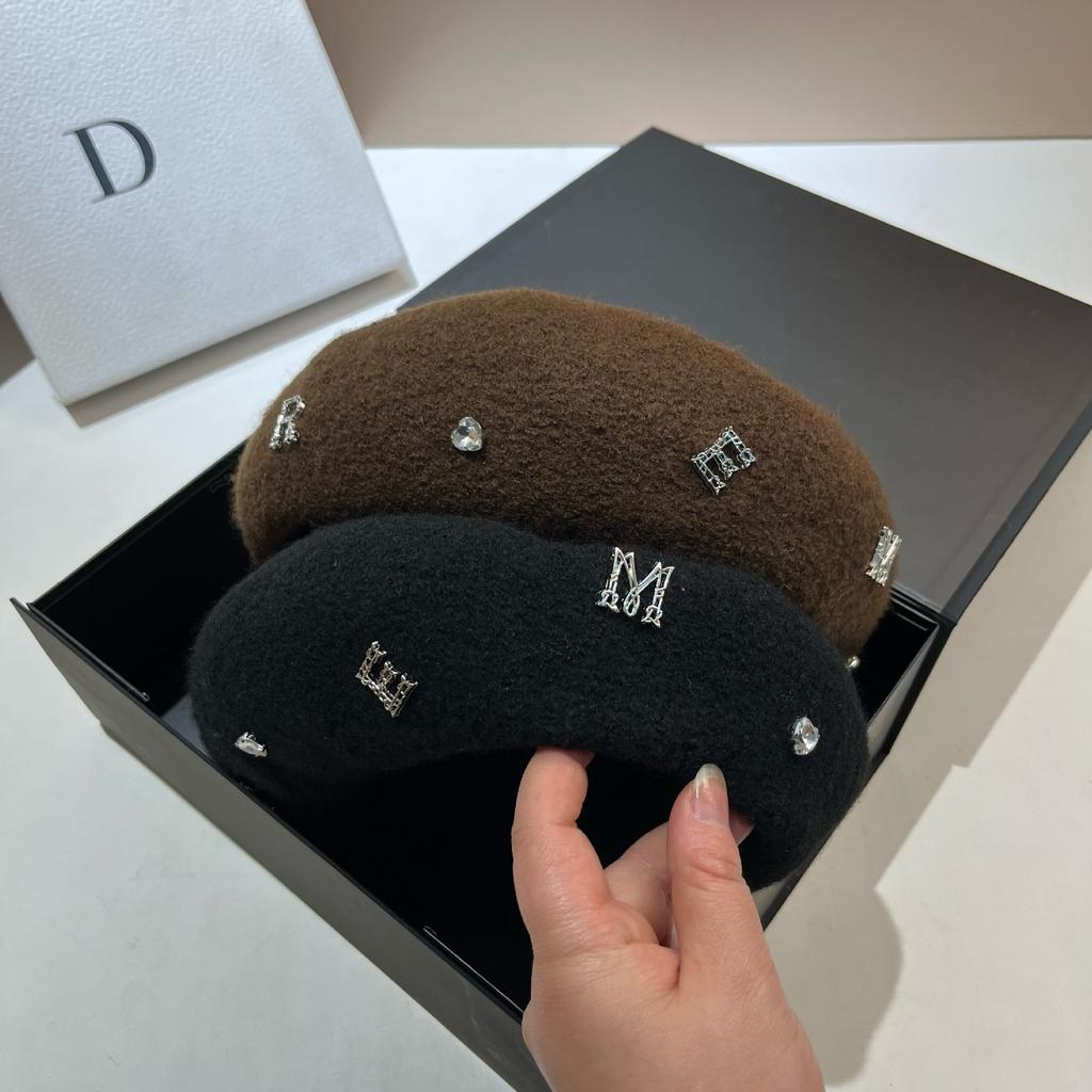 Big Star Alphabet Beret Tibetan Wool Painter'S Hat Sweet Lamb Roll Octagonal Hat