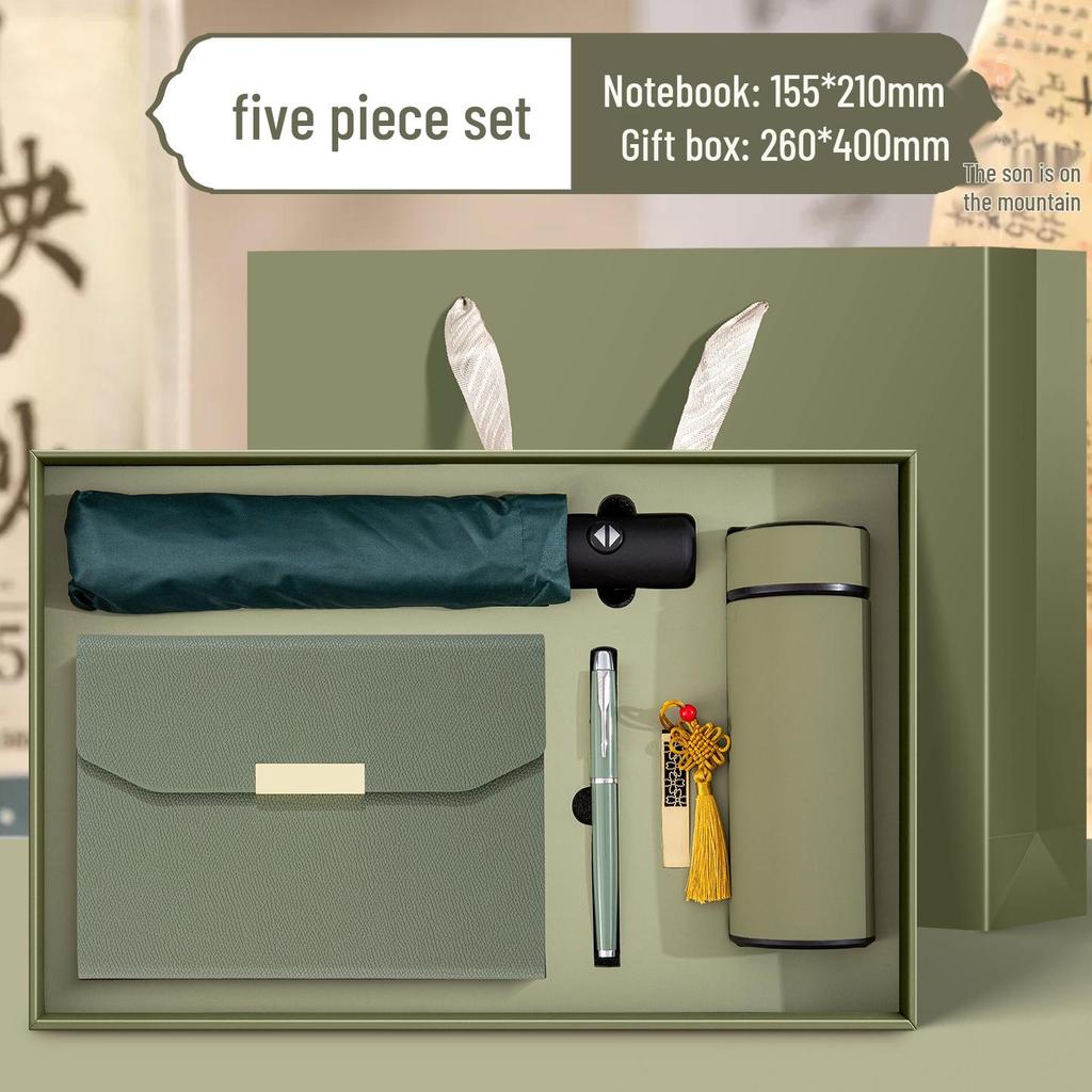 Exklusives Geschenkset: Maßgeschirm, Isolierbecher, Hochwertiges Notizbuch, USB-Speicherstick, Firmengeschenk