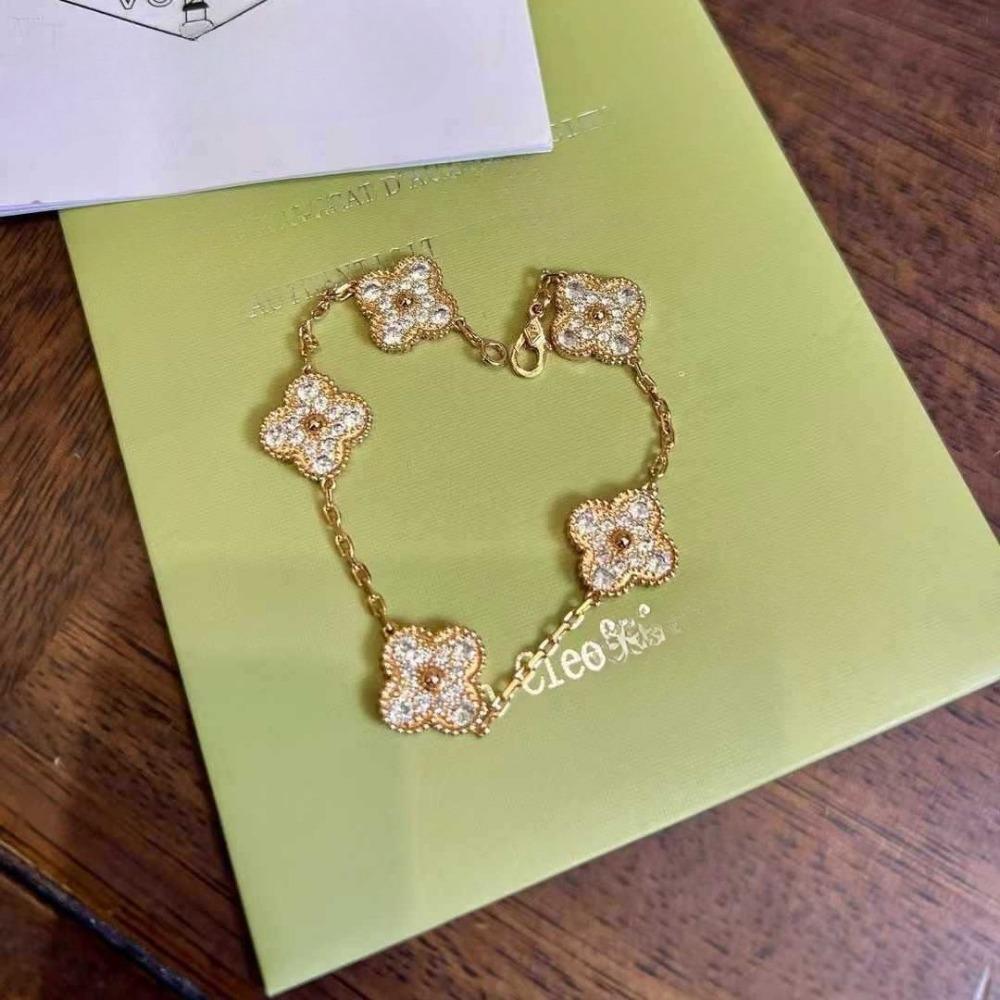 Four-leaf Clover Agate Bracelet - Minimalist Design Stylish and High-end Bangle