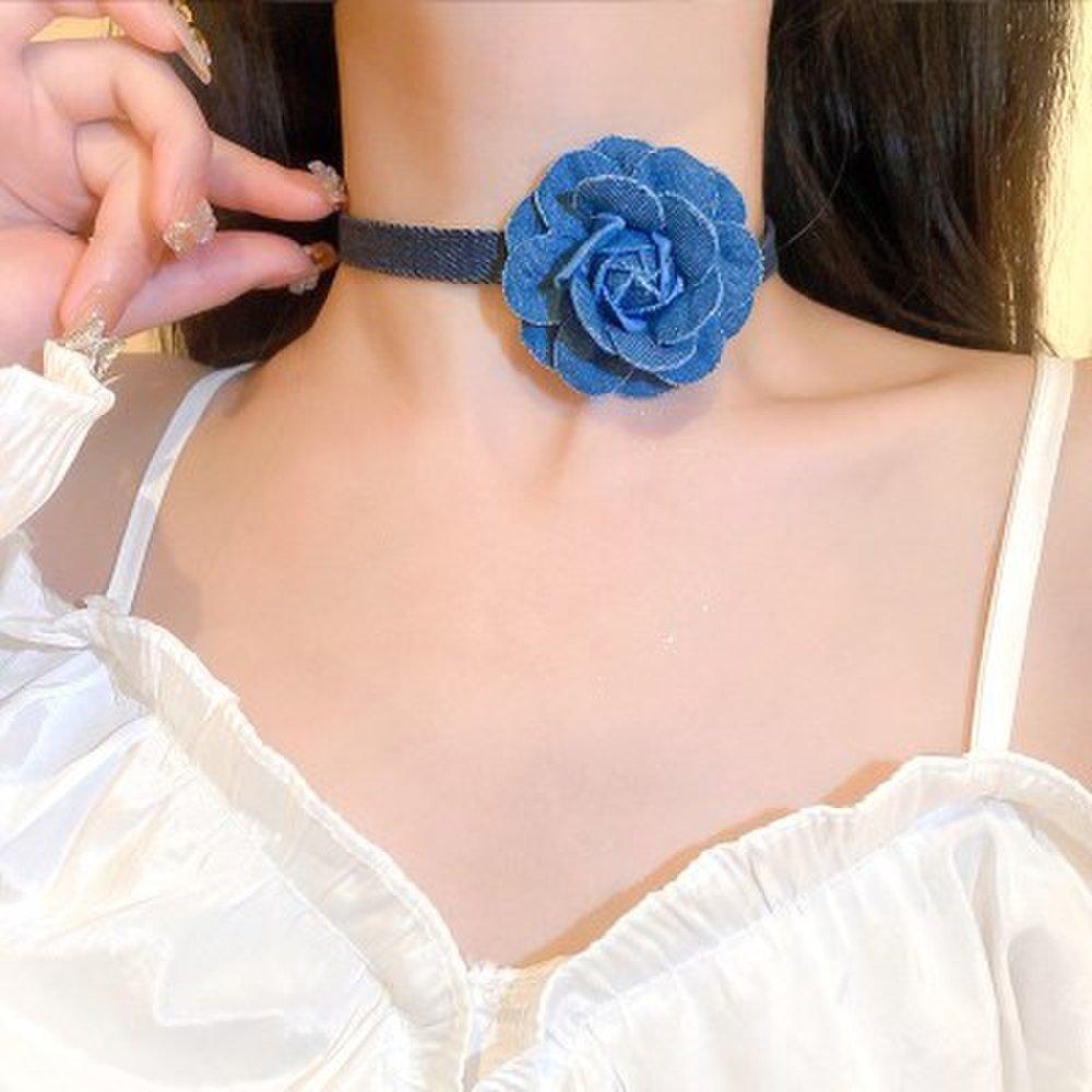 Lovely Corsage Volume Denim Choker