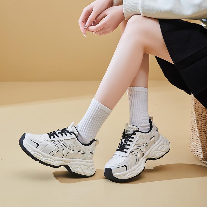 Nové dámské tenisky, módní sportovní jednobarevné boty se silnou podrážkou