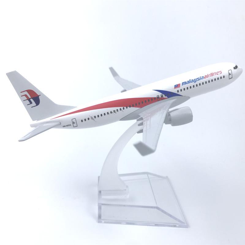 

16CM Alloy Aircraft Model Malaysia 737 Collectible with Landing Gear Children s Toy Gift