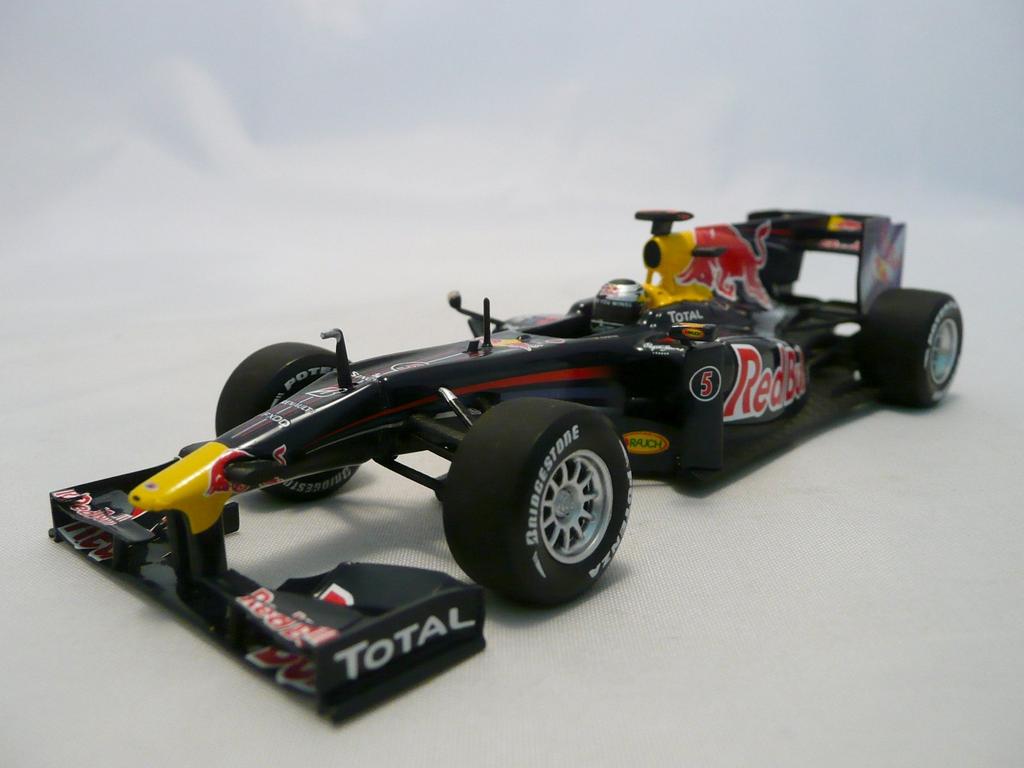 F1 2010 Red Bull Racing Renault RB6 Sebastian Vettel 1/43