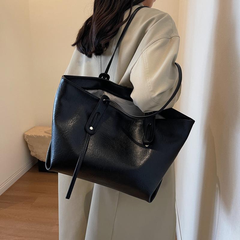 Bag Women's New Tote Bag Versatile Large-capacity Shoulder Bag Class Commuter Bag