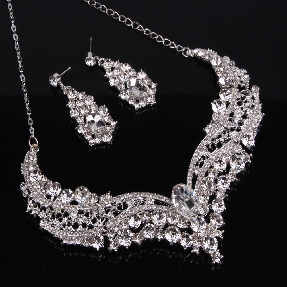 3Pcs Set Bridal Necklace Alloy Inlaid With Rhinestones Large Crystal Necklace Earrings Decor Wedding Dress Accessories Jewelry