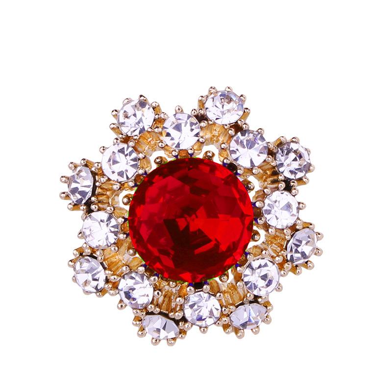 New Fashion Mini Star Brooch Crystal Rhinestone Badge Lapel Pins Men 'S Suit Coat Collar Luxulry Brooches For Women Jewelry Gifts
