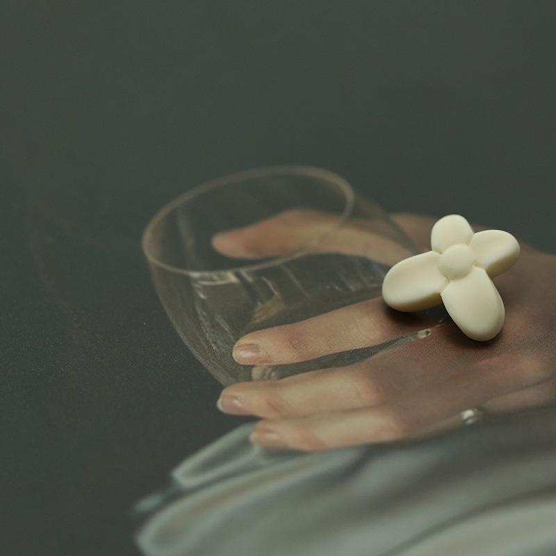 Xiaoxiang Simple Style Four-Leaf Clover Button Butterfly Suit Decorative Buttons Tweed Jacket Coat Button Women