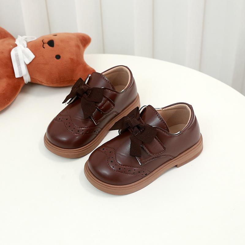 

Girls Leather Shoes Sweet Simple Bows Kids Princess Shoes Retro British Style 2025 New Children Flat Shoes Soild Color Non-slip 20 коричневый