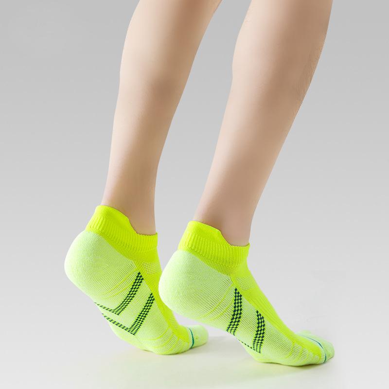 Size 39-44 Men's Short Leg Athletic Boat Socks Thin Breathable Towel Sole Running Socks