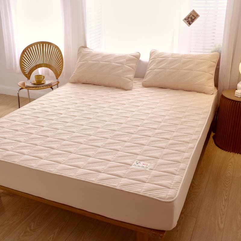 High Quality Soy Fibre Quilted Mattress Cover 100% Cotton Customized Quilting Bed Cover Not Including Pillowcase