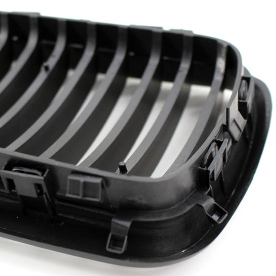 2Pcs Car Grilles Matte Black Auto Front Guard Grille 51138195152 51138195151