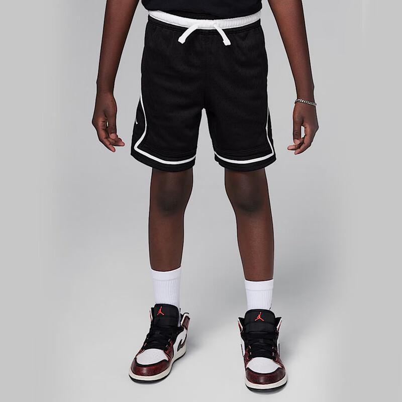 Nike Boys  Woven Athletic Casual Shorts HQ7511-010 L