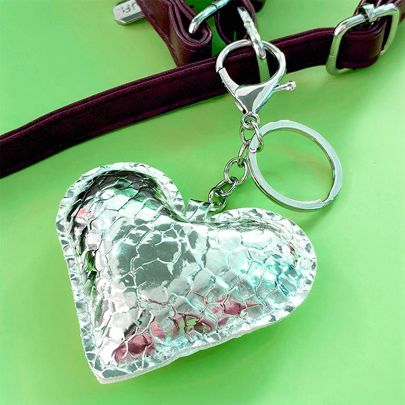 Shiny Three-Dimensional Star & Heart Keychain with Fish Scale Crackle Pattern and Cotton Filling