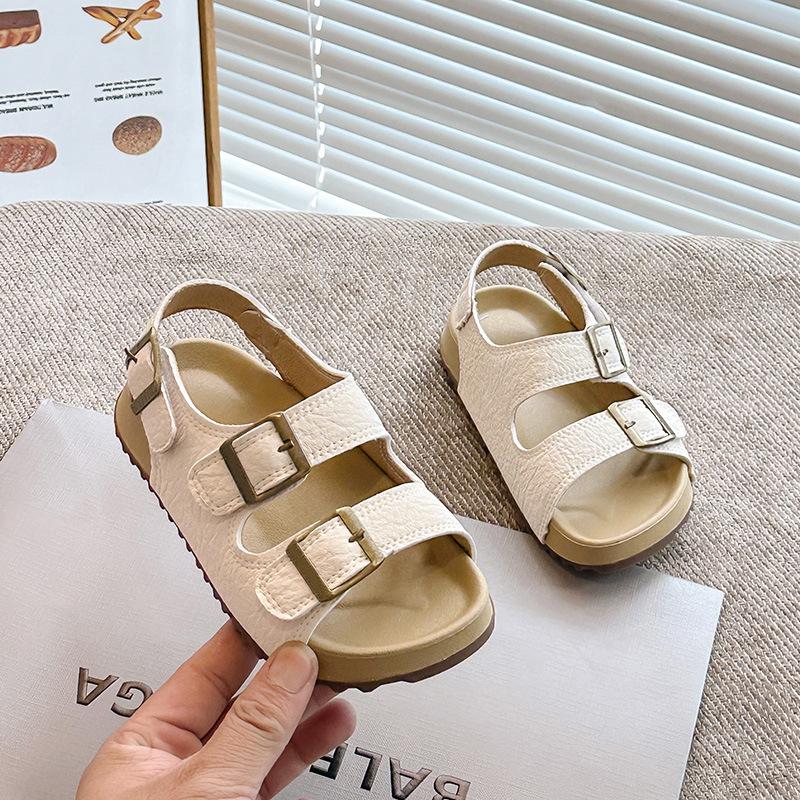 Kinderschuhe Sommer 2025, neue Mädchensandalen, modische Kindersandalen mit weicher Sohle, vielseitige Strandschuhe für Jungen, lässige Sandalen für Jungen