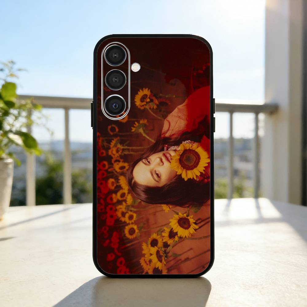 Singer R-Rosalia Spanish Phone Case For Samsung A73,A21s,A22,A31,A32,A52,A53,A71,A80,Soft Black Shell