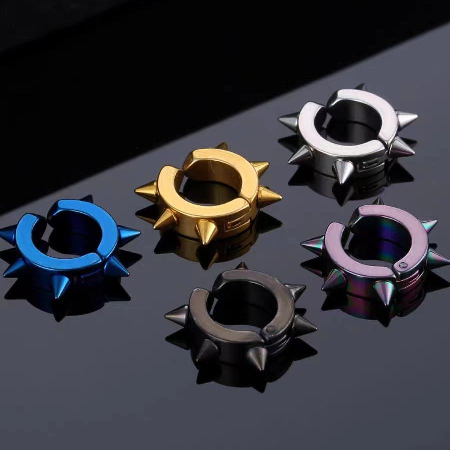 Koreanischer Punk-Stil Edelstahl Nieten Kegel Ohrclips für nicht-gepiercte Ohren