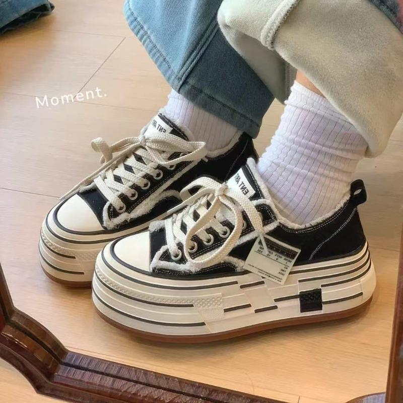 New thick-soled round head board shoes canvas shoes women's muffin little white shoes trendy brand